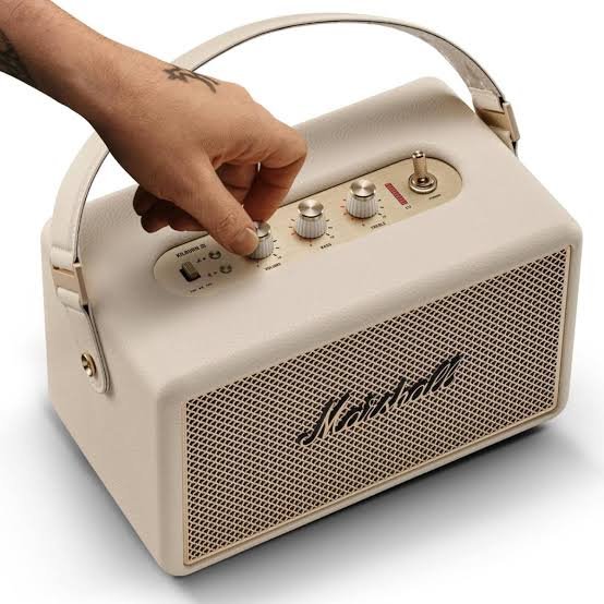 Kilburn III BT Marshall Portable Bluetooth Speaker Cream - Image 2
